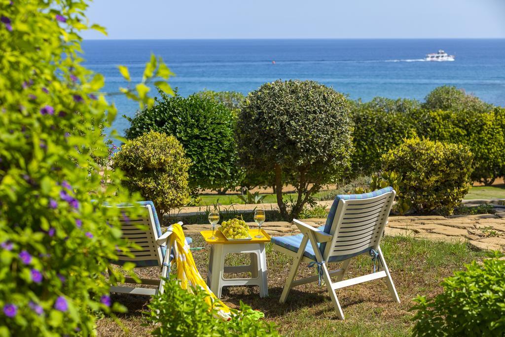 Protaras Beachfront Sirina Lina Suite Paralimni Exterior foto