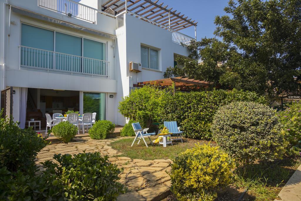 Protaras Beachfront Sirina Lina Suite Paralimni Exterior foto