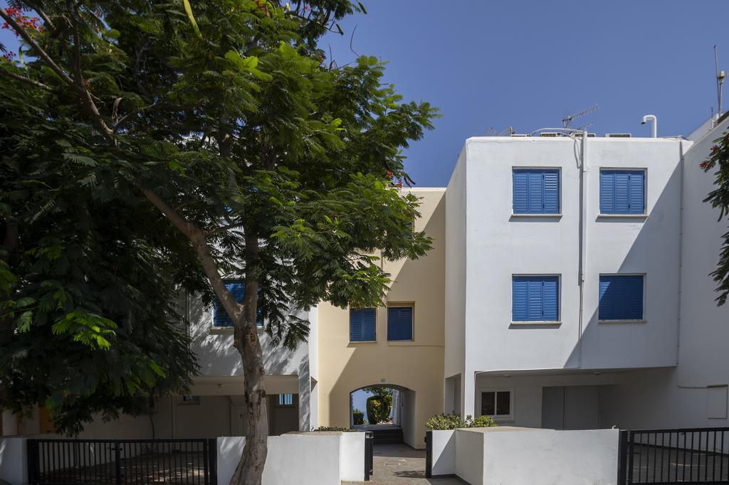 Protaras Beachfront Sirina Lina Suite Paralimni Exterior foto