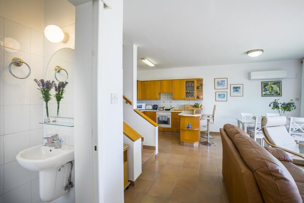 Protaras Beachfront Sirina Lina Suite Paralimni Exterior foto